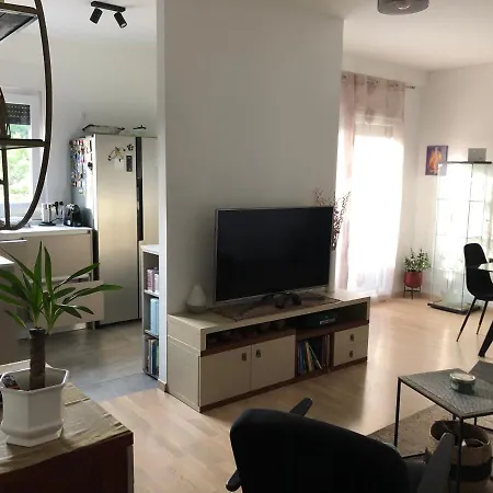 Apartment Homestyle
